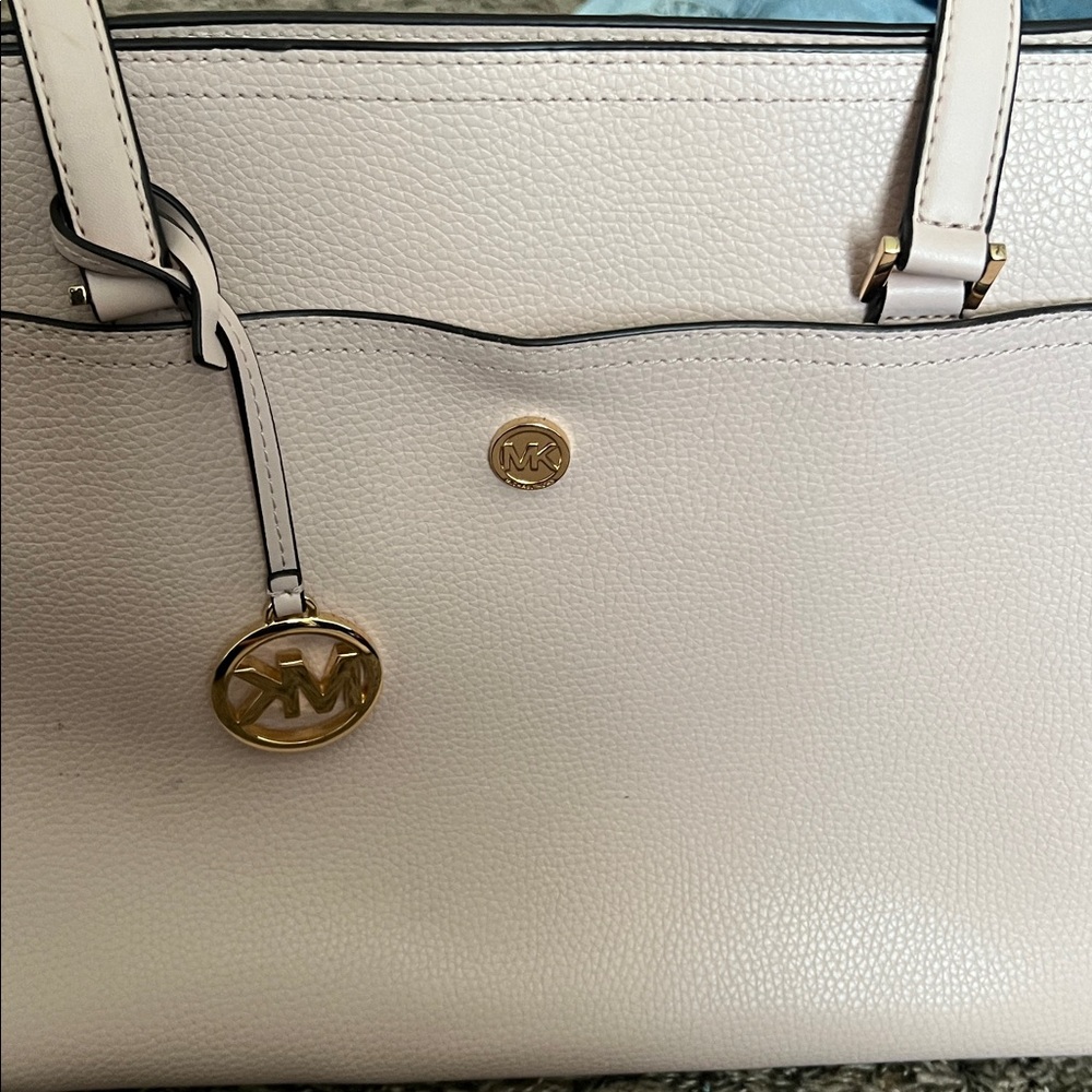 Michael Kors Blush Pink Tote with Two Matching Pouches - Picture 4 of 8